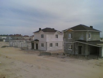 В «Беловодье» готово 80 домов из 800